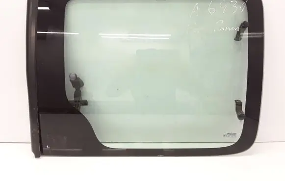 Citroen Berlingo Sliding door window/glass 43R001100 DOT249 AS2