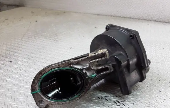 Ford Focus Vacuum pump