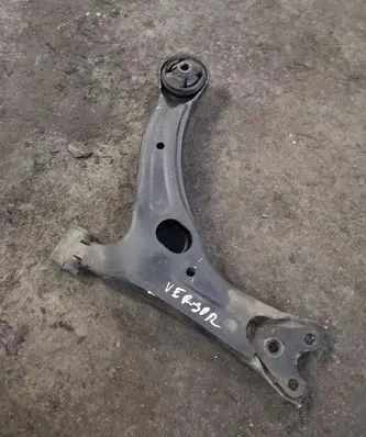Toyota Corolla Verso AR10 Rear upper control arm/wishbone