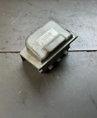 Mercedes-Benz E W211 Steering wheel axle 1695452932 33520101