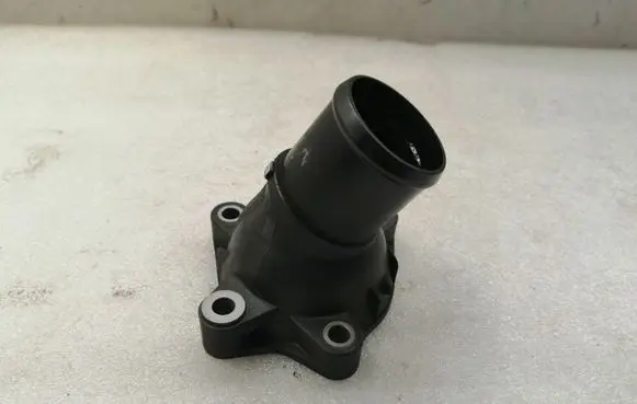 Toyota Corolla Verso AR10 Thermostat housing 163210R011