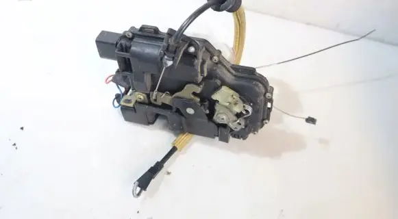 Seat Leon (1M) Front door lock