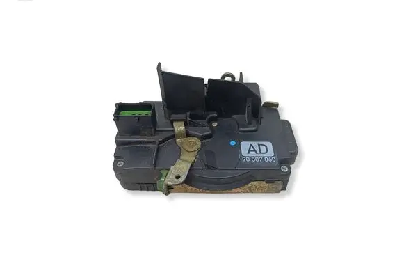 Opel Vectra B Front door lock 90507060