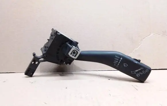 Skoda Octavia Mk2 (1Z) Wiper control stalk 1K0953519H
