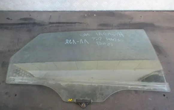 Hyundai i40 Rear door window glass DOT748