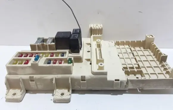 Chrysler Sebring (ST-22 - JR) Fuse module 4759434ACA