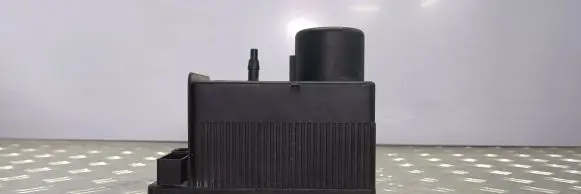 Mercedes-Benz C W202 Central locking vacuum pump 2028001048 8701009703 H5S08