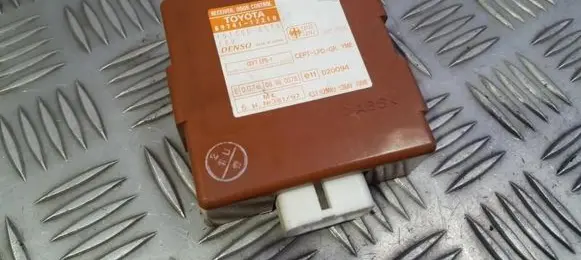 Toyota Corolla E110 Door control unit/module 8974112210 89741-12210