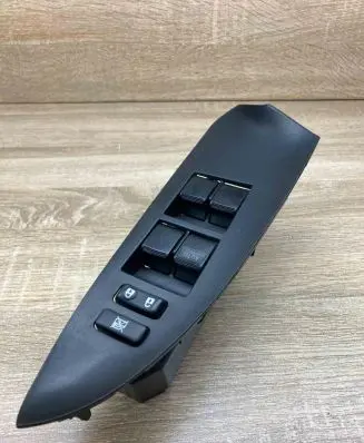 Toyota RAV 4 (XA30) Electric window control switch 7423242070