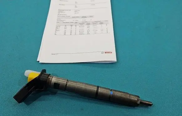 Audi A8 S8 D3 4E Fuel injector 0445115037 IMPRK1511283