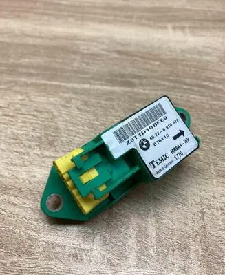 BMW 5 E39 Airbag deployment crash/impact sensor 6910678 Used WithPlug