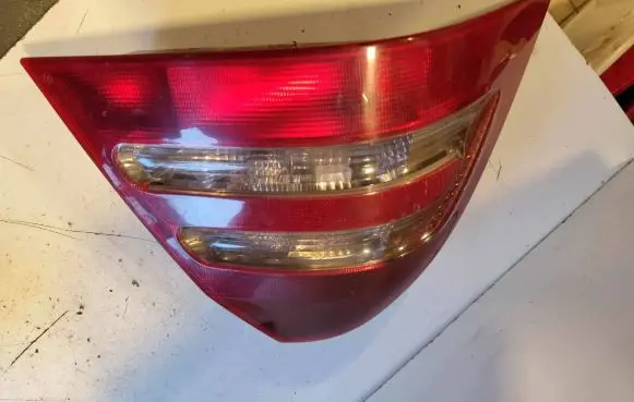 Mercedes-Benz C W203 Rear/tail lights 2038200164