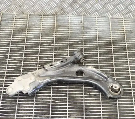 Peugeot 3008 II Front lower control arm/wishbone