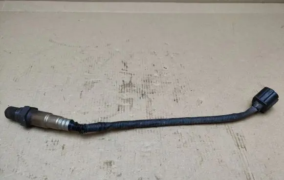 Mercedes-Benz ML W164 Lambda probe sensor 0045420718