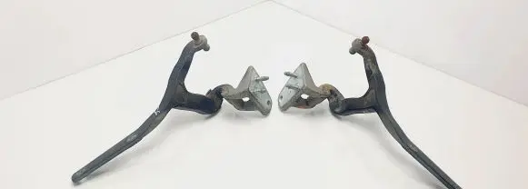 Mercedes-Benz E W211 Tailgate/trunk/boot hinge ISE0501