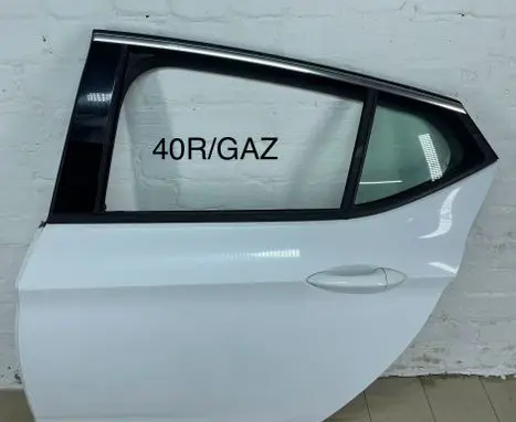 Opel Astra K Rear door