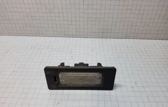 Volkswagen PASSAT B6 Number plate light 8T0943021