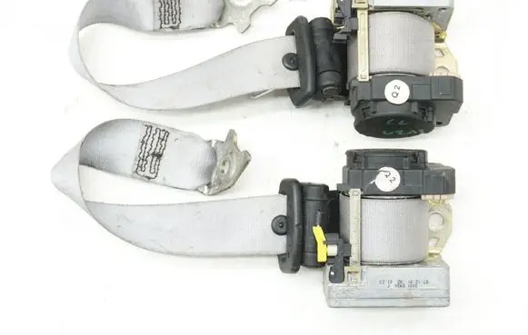 Mercedes-Benz CL C215 Front seatbelt