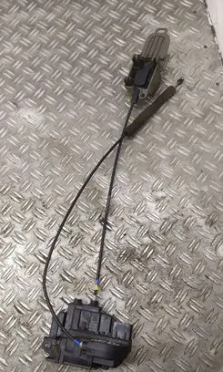 Nissan Note (E11) Rear door lock 0706C