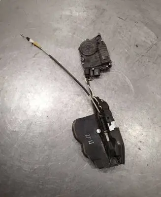 BMW 5 F10 F11 Front door lock A053702 4152309800