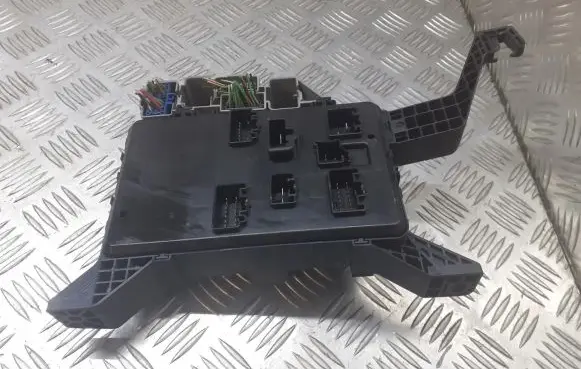 Jaguar X-Type Fuse box set 1X43-14A073-AF
