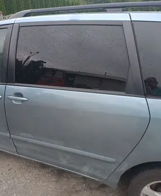 Toyota Sienna XL20 II Rear door