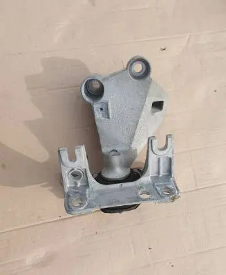 Smart ForFour II W453 Engine mount bracket A4532400317
