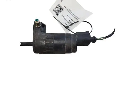 Skoda Octavia Mk2 (1Z) Windscreen/windshield washer pump 1K6955651 618013028