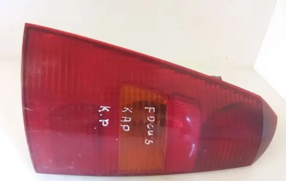 Ford Focus Rear/tail lights XS4X13N004EC