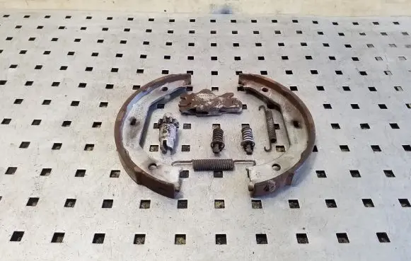 BMW X1 E84 Handbrake/parking brake pads 