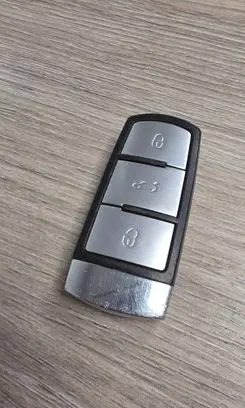 Volkswagen PASSAT B6 Ignition key/card 