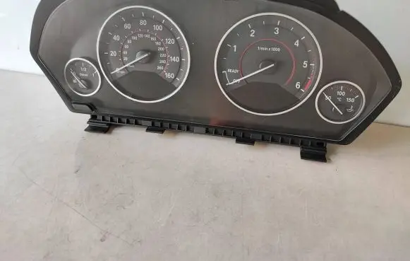 BMW 4 F32 F33 Speedometer (instrument cluster) 9232895