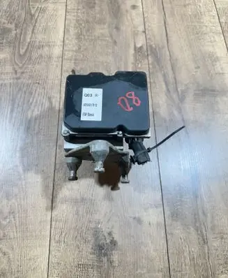 Mercedes-Benz E C207 W207 ABS Pump A2124317012