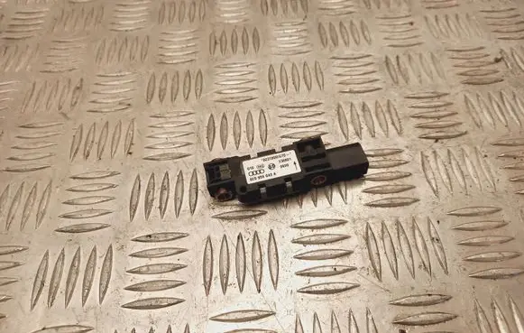 Audi A4 S4 B6 8E 8H Airbag deployment crash/impact sensor 8E0959643A