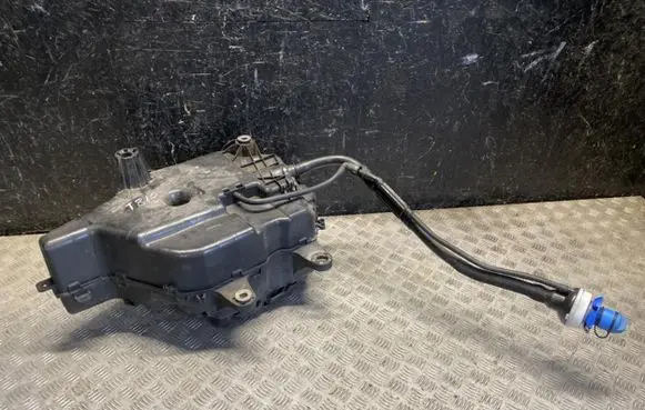 Ford Transit AdBlue liquid reservoir KK315J228AD