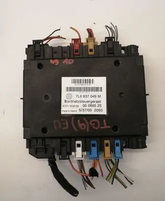 Volkswagen Touareg I Comfort/convenience module 7L6937049M