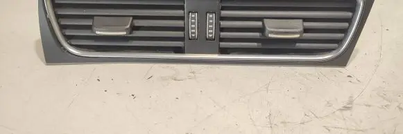 Audi A4 S4 B8 8K Dash center air vent grill 8T2820951D
