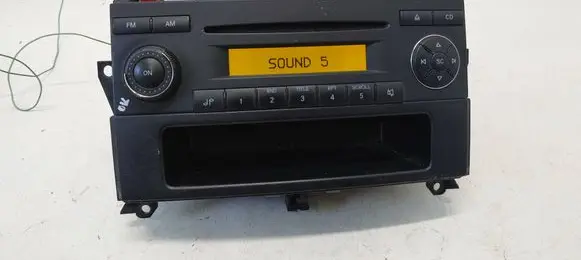 Mercedes-Benz Vito Viano W639 Radio/CD/DVD/GPS head unit A9068200079 A0048204986 9068200079