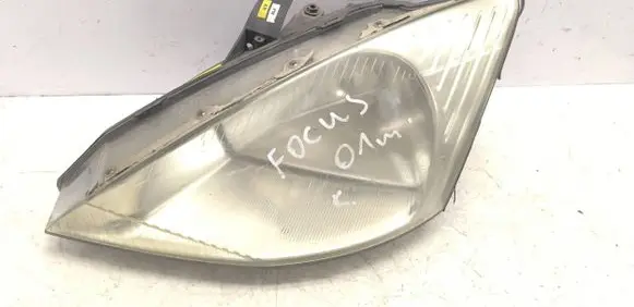 Ford Focus Headlight/headlamp