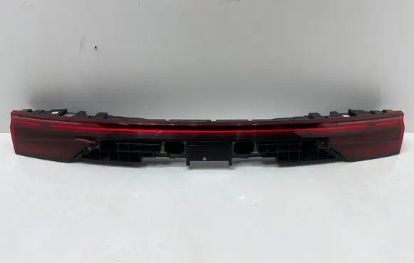 Audi Q8 Tailgate rear/tail lights 4M8945095BA