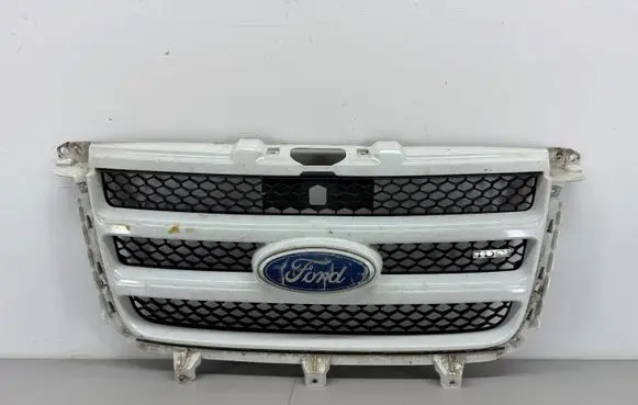 Ford Transit Front grill 8C168138ADW