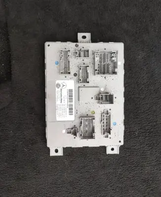 Mercedes-Benz GLC X253 C253 SAM control unit A2229006014 5DK01077577 A2229011203