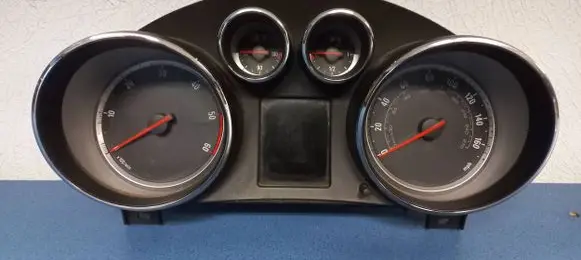 Opel Insignia A Speedometer (instrument cluster) 12844140
