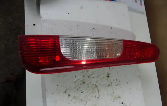 Ford C-MAX I Rear/tail lights