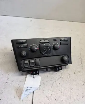 Volvo V70 Climate control unit 8691876