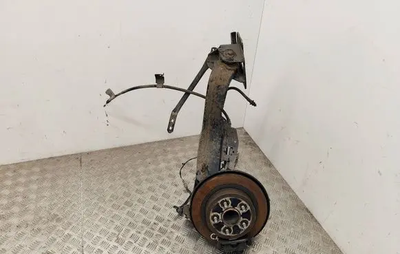 Renault Koleos I Rear wheel hub spindle/knuckle 