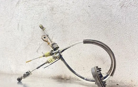 Saab 9-3 Ver2 Gear shift cable linkage 5555811309R