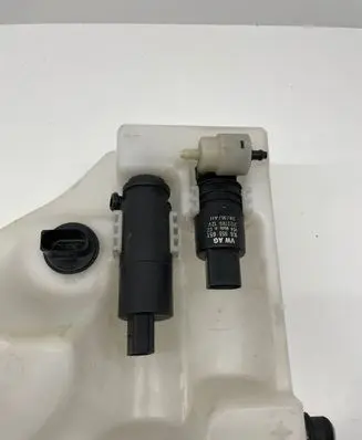 Porsche Cayenne (92A) Windshield washer fluid reservoir/tank 7P0955453