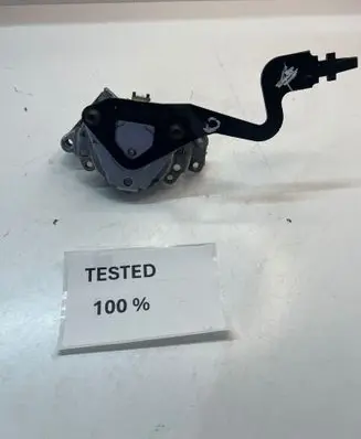 Volkswagen Touran I Seat adjustment assembly 8313993K