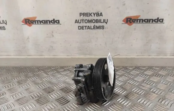 Peugeot 607 Power steering pump 7617955506